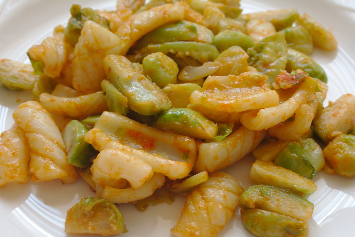 Tintahal kelbimbóval