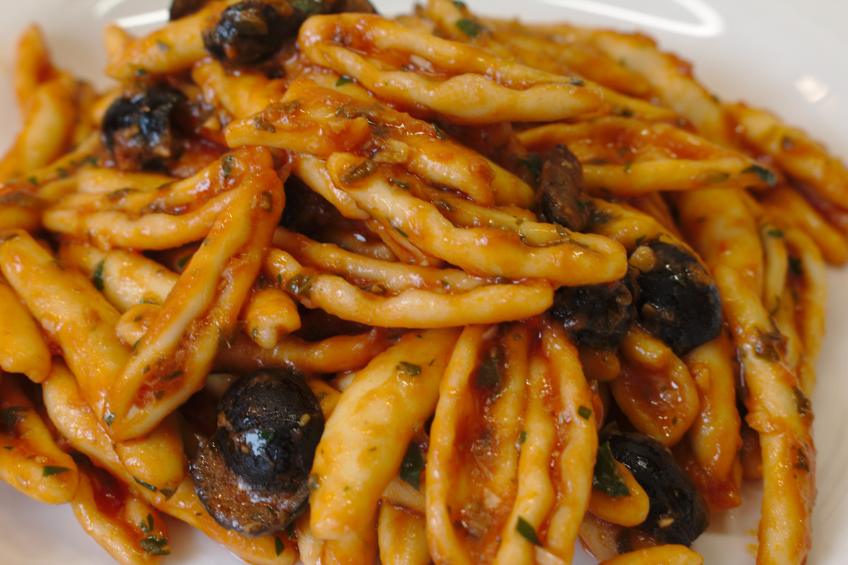 Capunti örömlány módra