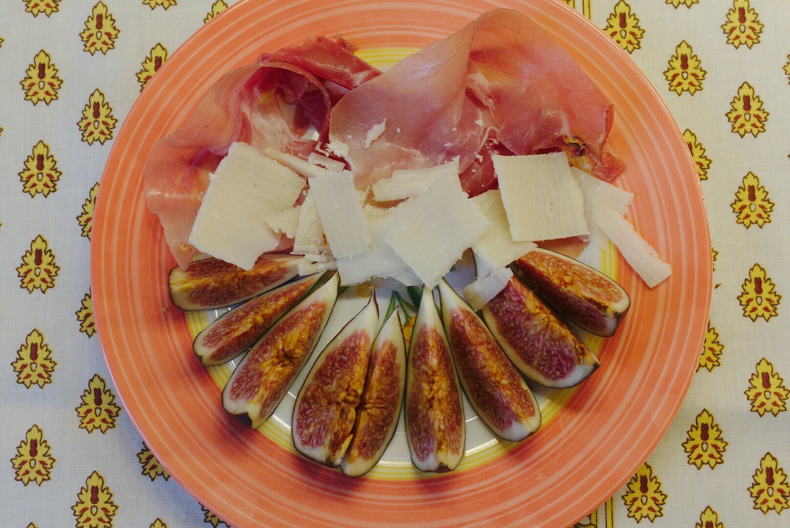 Füge, sonka és parmezán