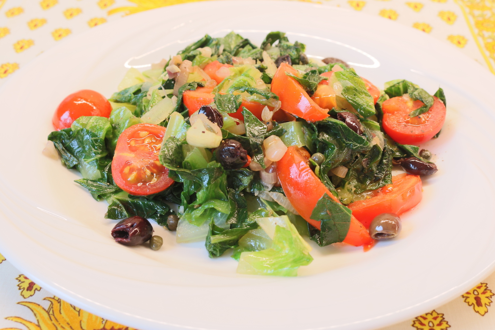 Római saláta serpenyőben