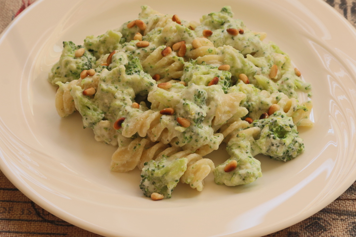 Brokkolis tészta ricottával