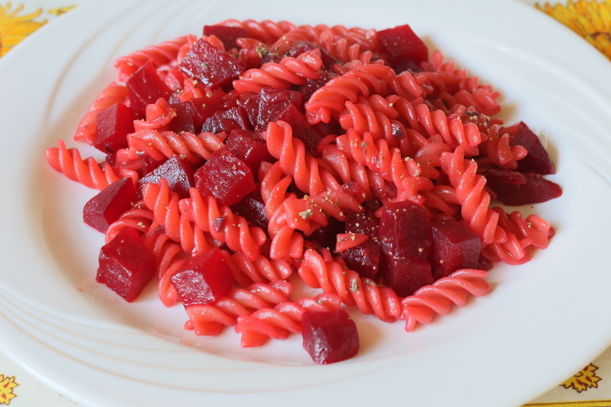 Fusilli con barbabietola