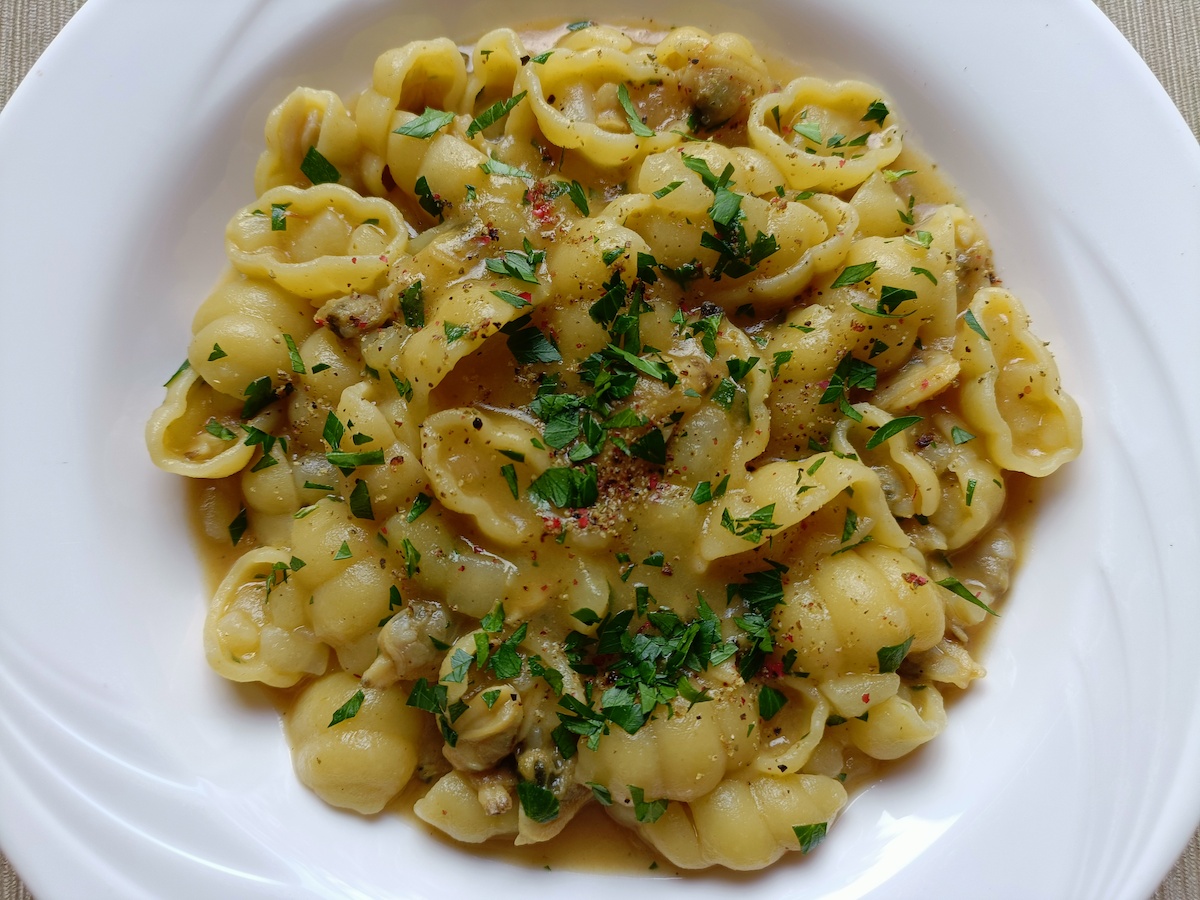 Pasta, patate e vongole