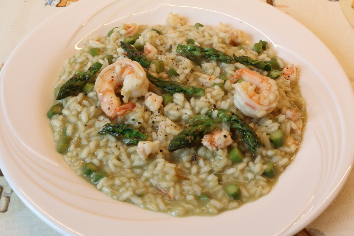 Risotto con asparagi e gamberi